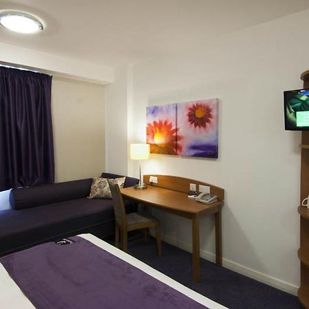 Premier Inn Cardiff Roath 外观 照片